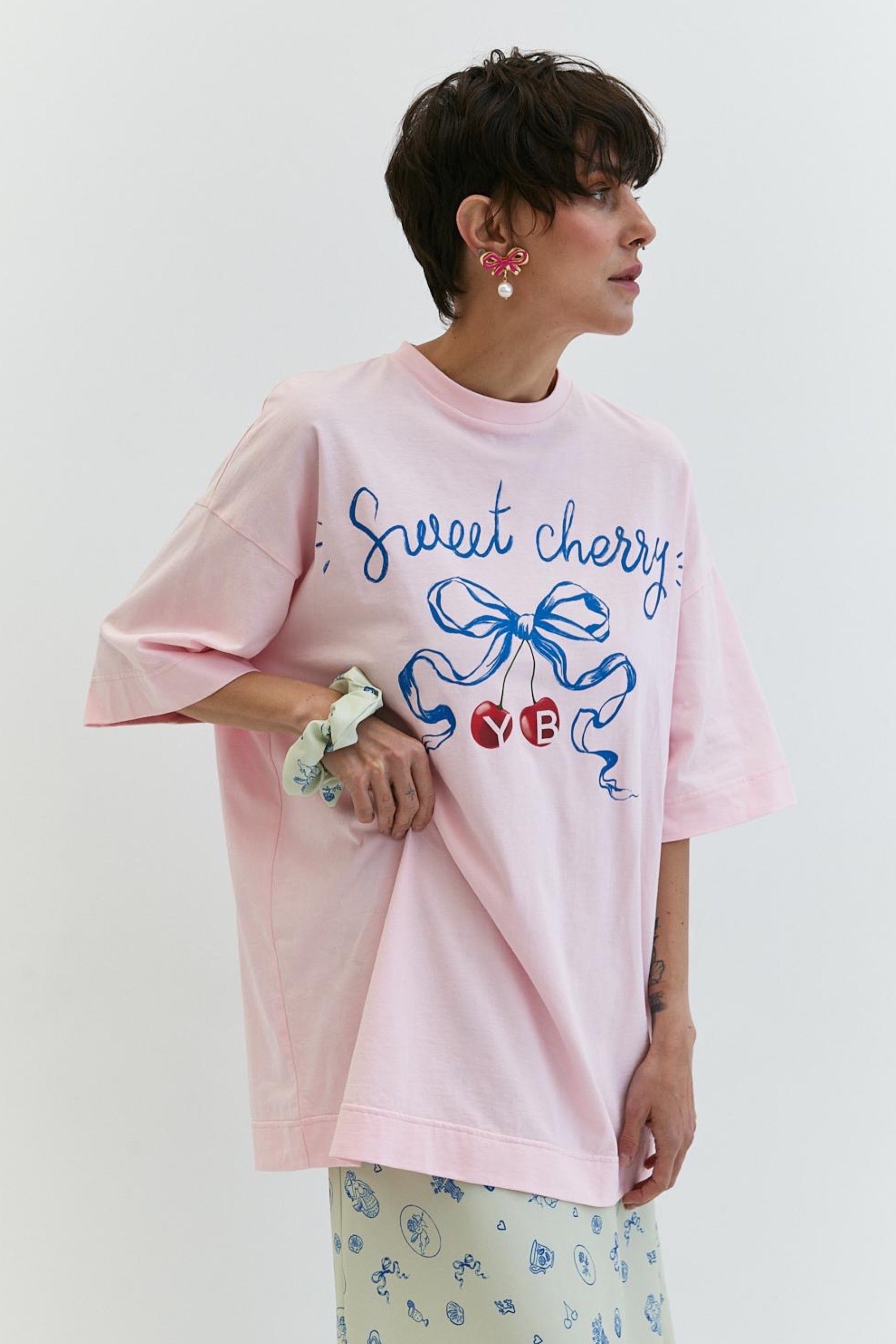 Pink T-shirt "Sweet Cherry"