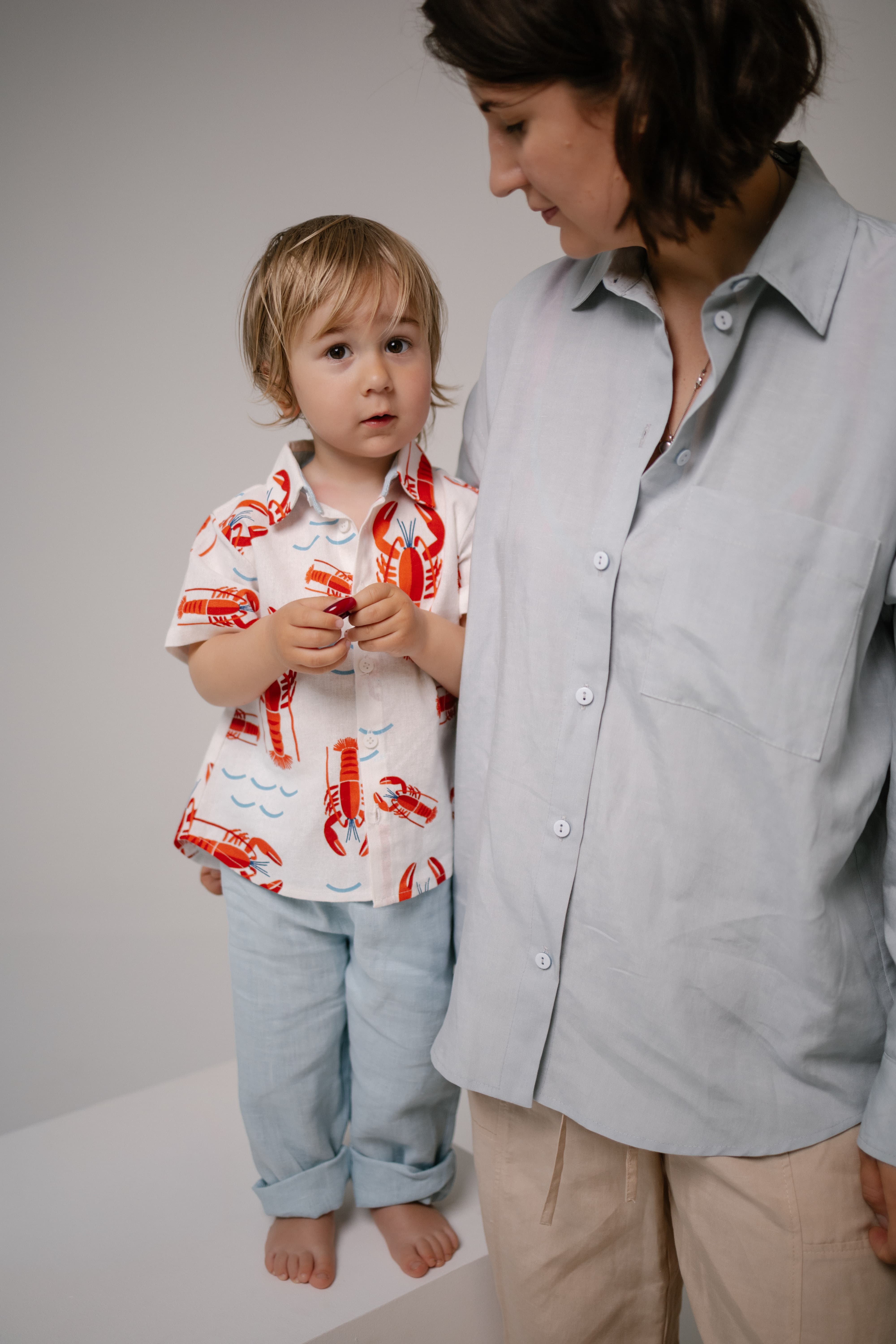 Lobster Matty Tales Linen Shirt