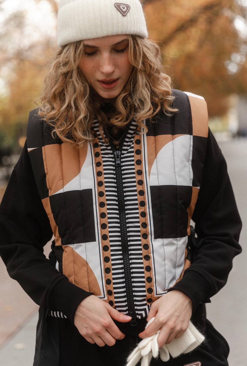 Waistcoat with ties "sphere"