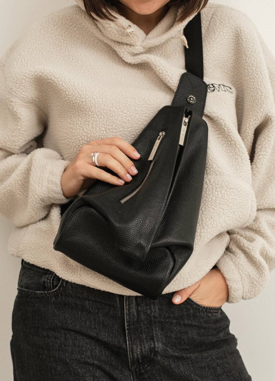 "Fiona" black backpack-belt bag