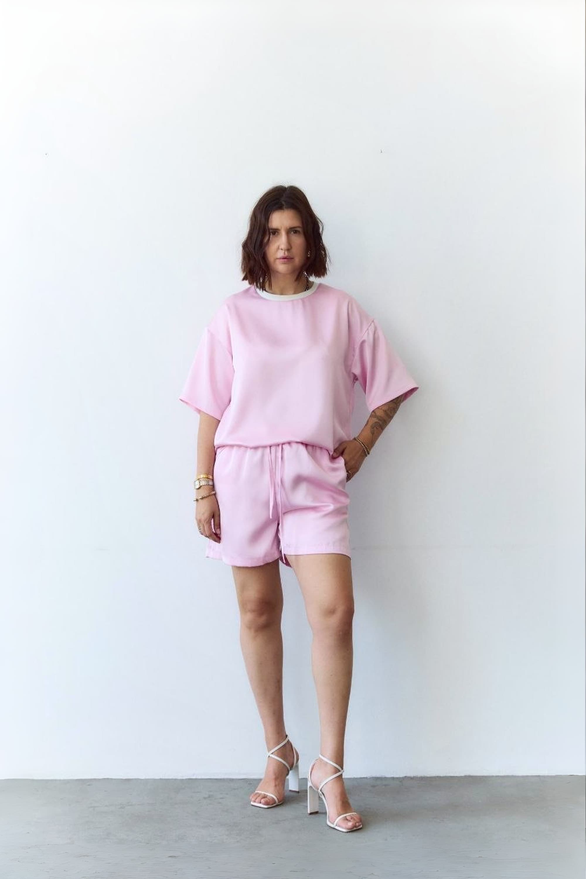 Silk-Satin Shorts in Pink
