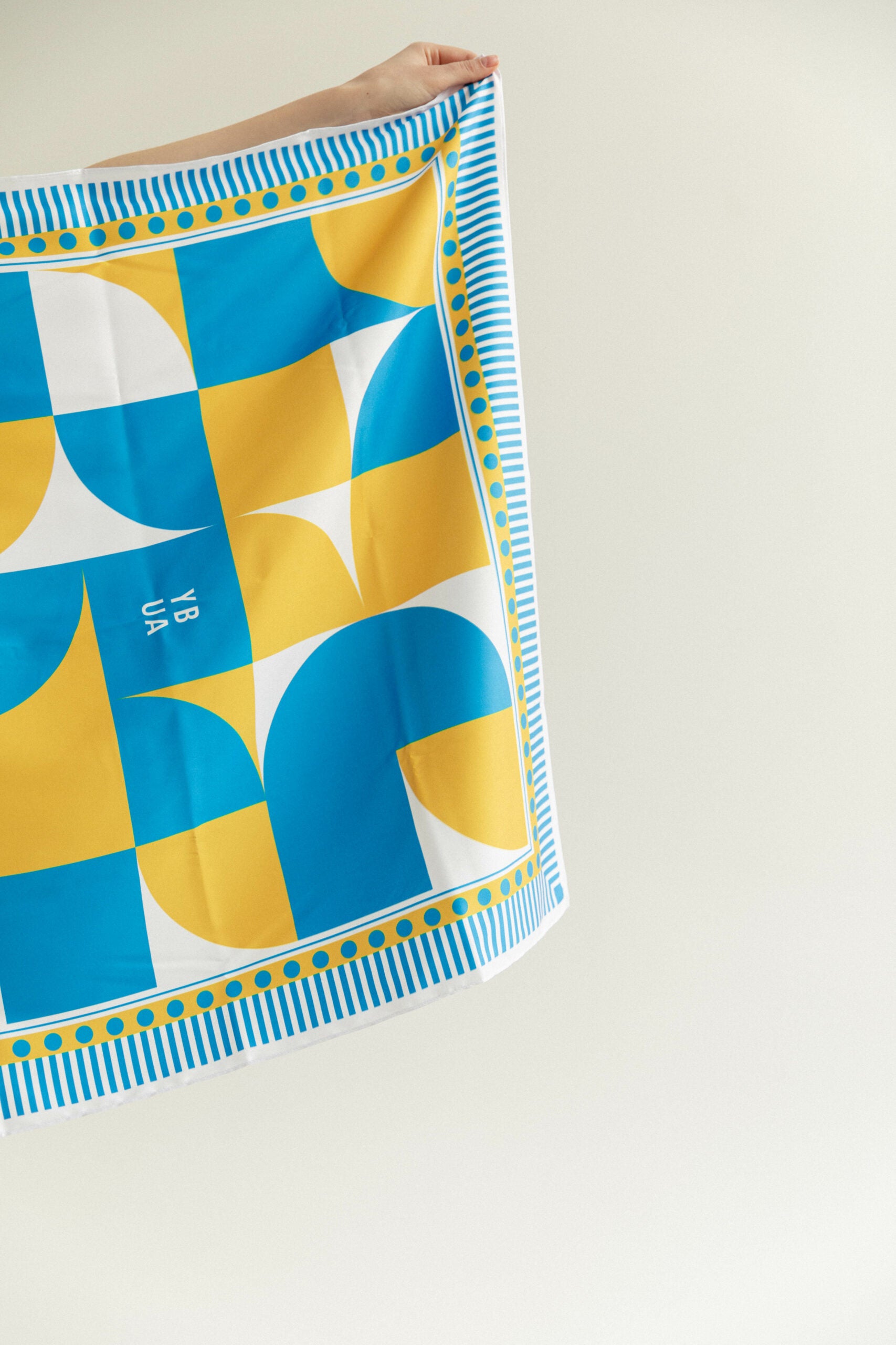 Yellow and blue handkerchief "Sphere"