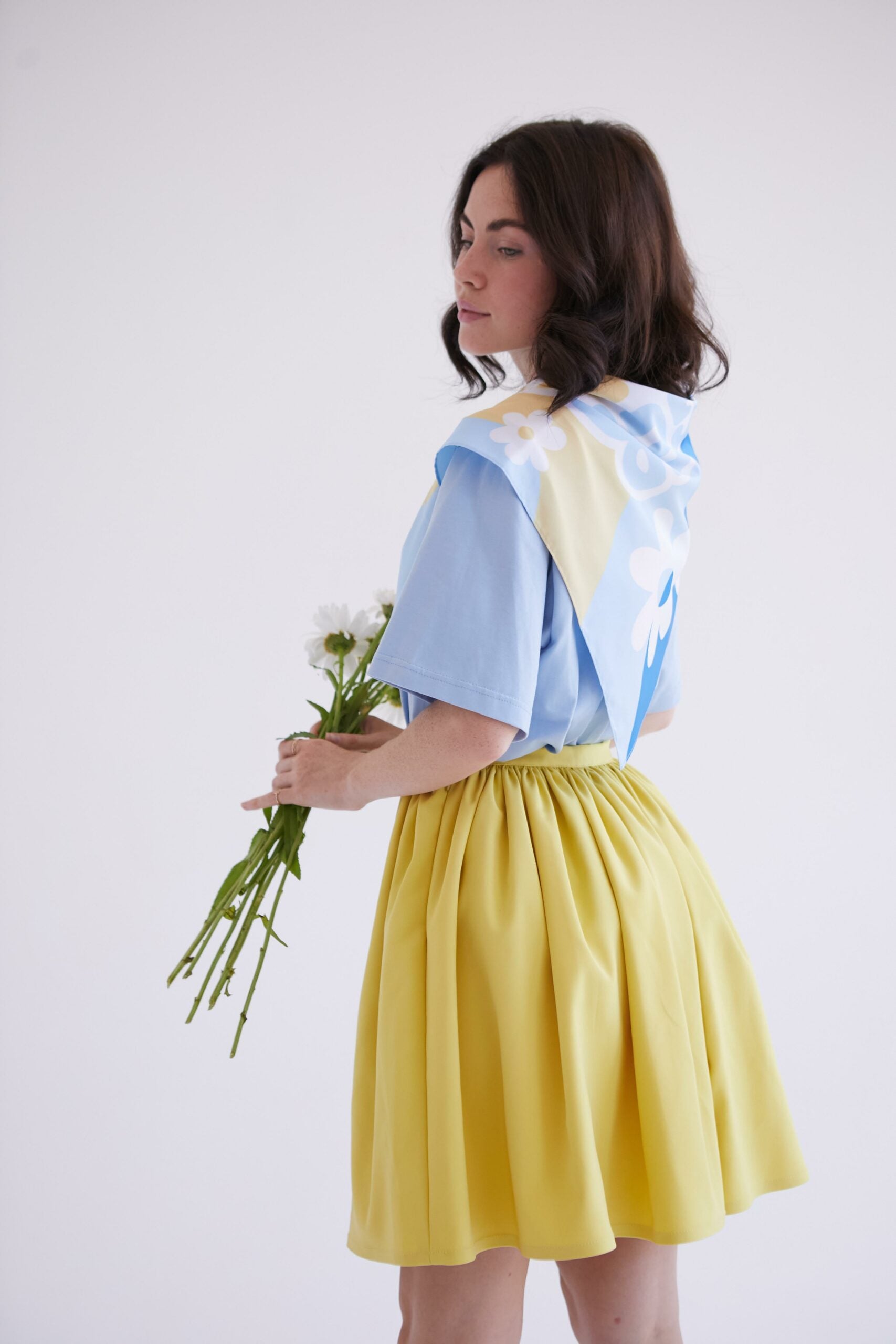 Short yellow skirt