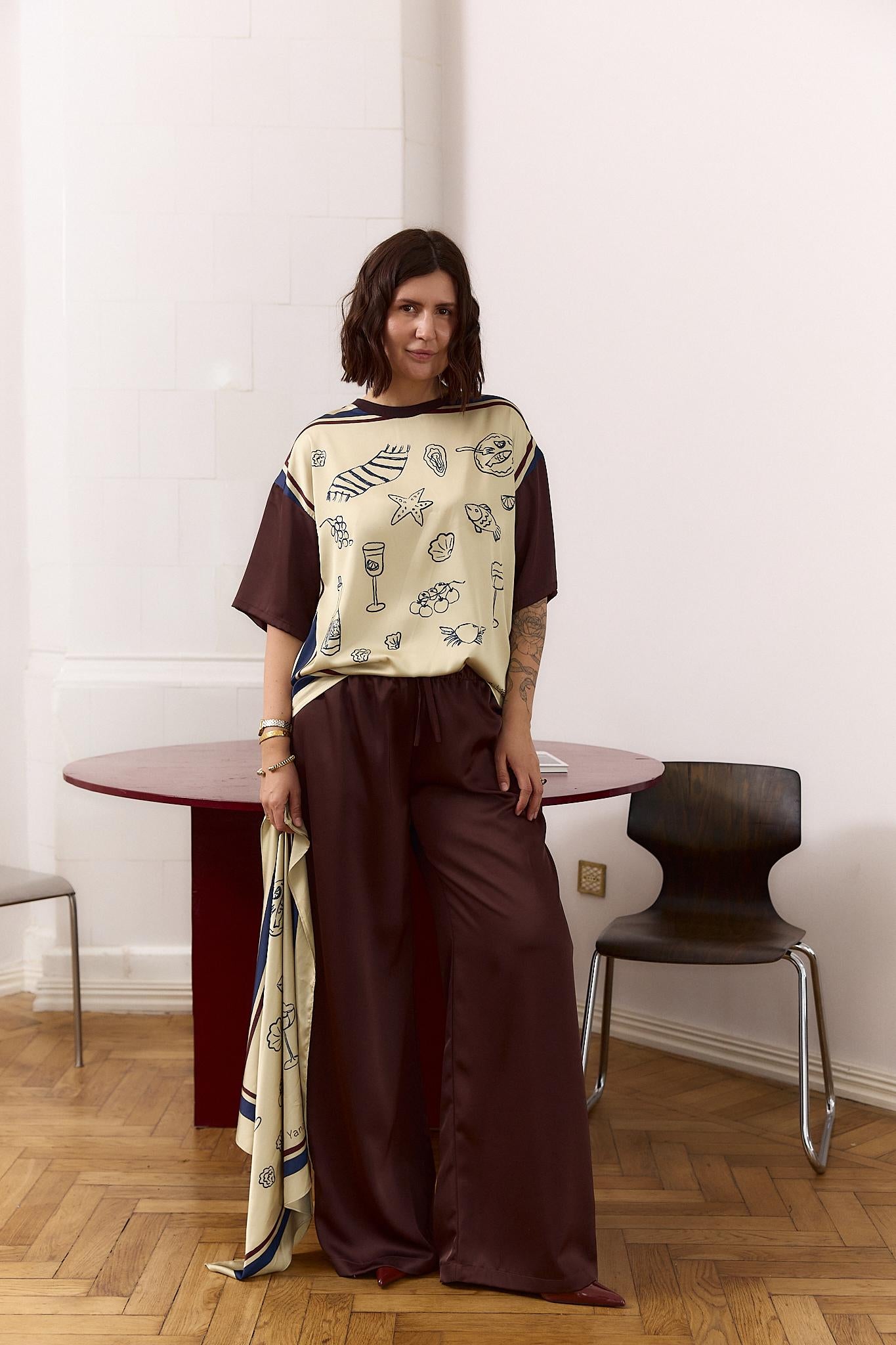 "Summer Sisters" oversized T-shirt