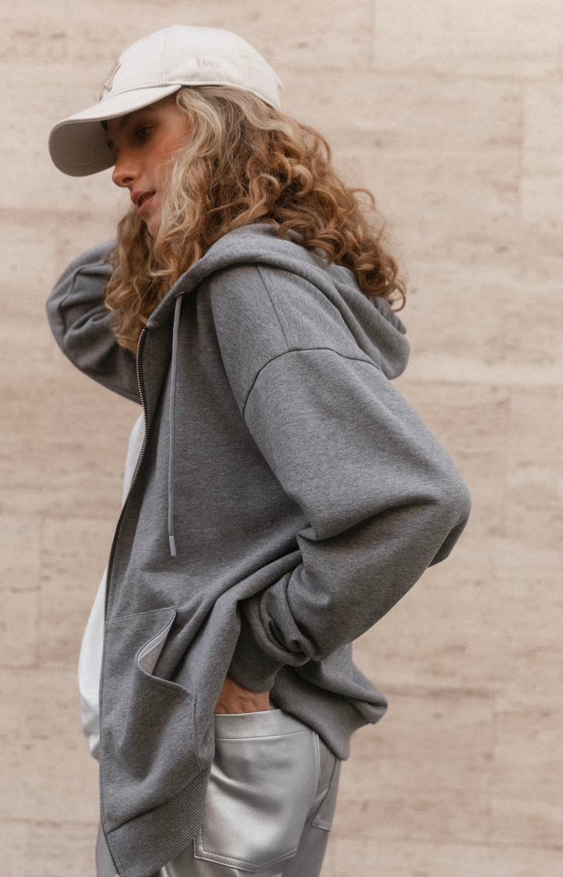 Oversized zip hoodie made of gray melange knit