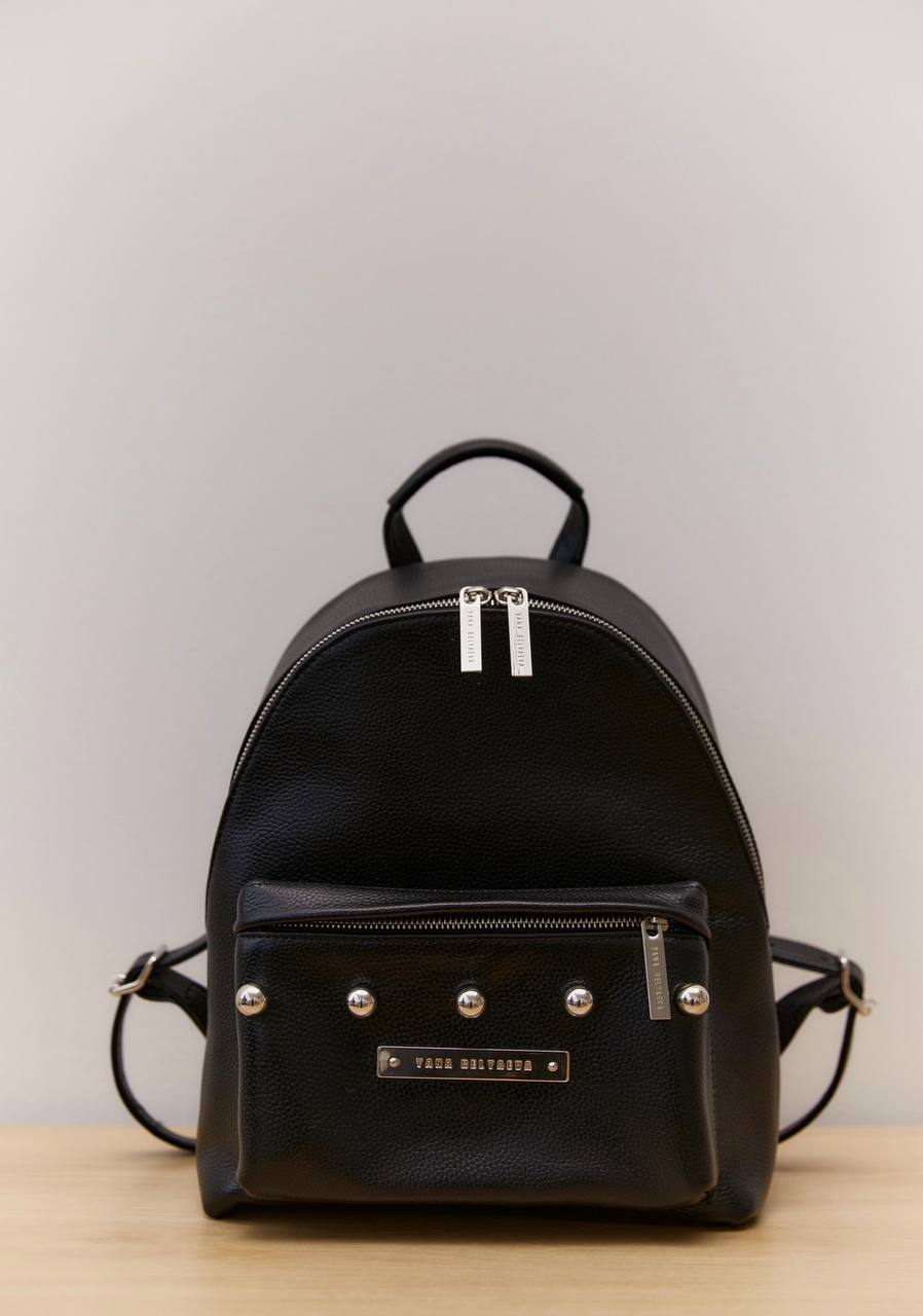 Чорний рюкзак з натуральної шкіри S
