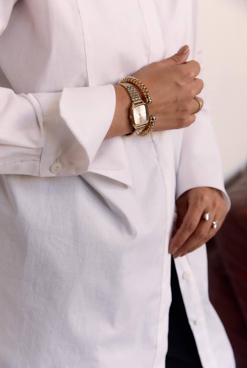 White poplin shirt with a bib front