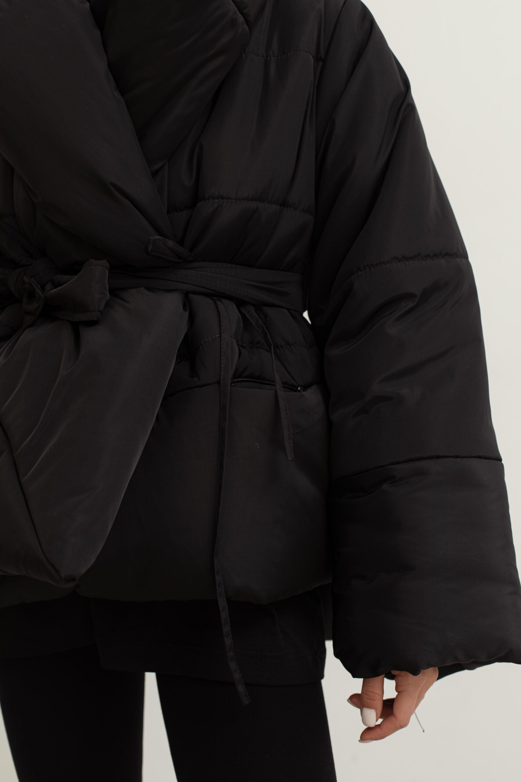 Kimono jacket in black color