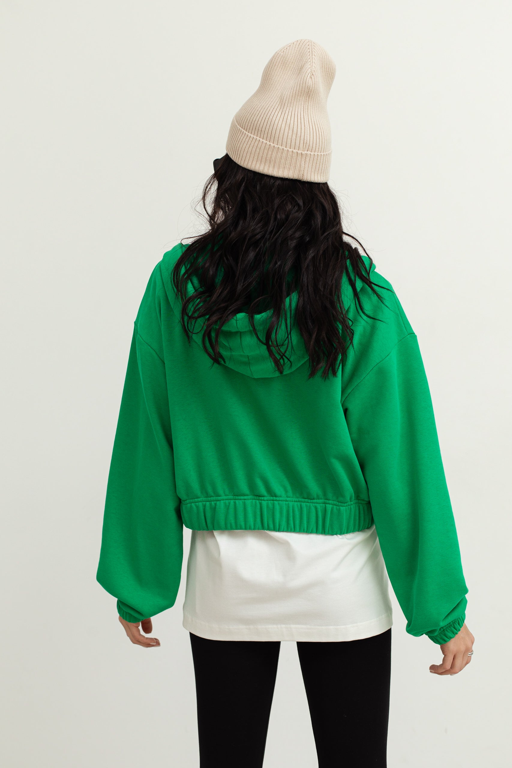Short "Active" hoodie with a zipper in green color